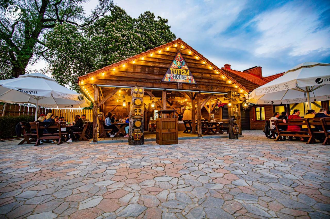 Western Camp Resort ซาตอร์ ภายนอก รูปภาพ