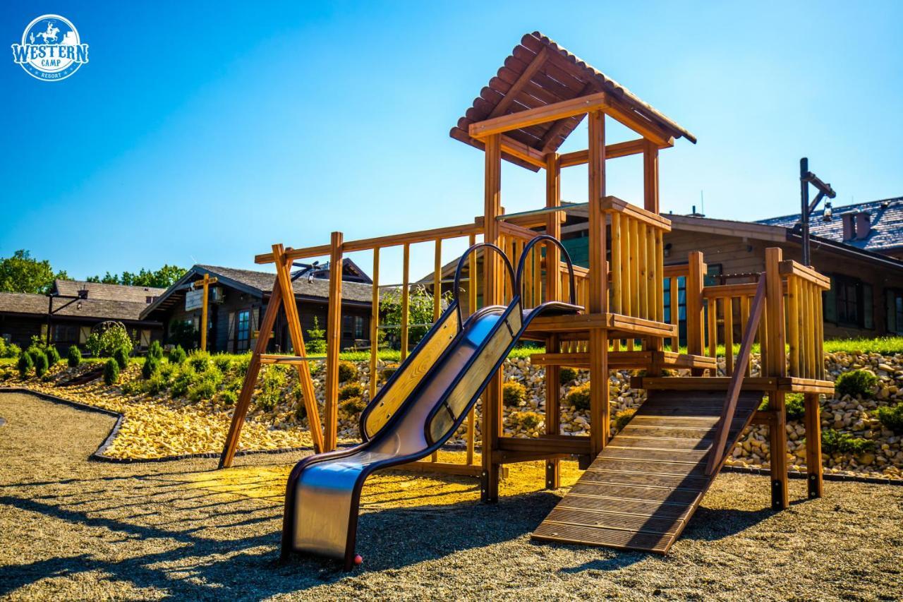 Western Camp Resort ซาตอร์ ภายนอก รูปภาพ